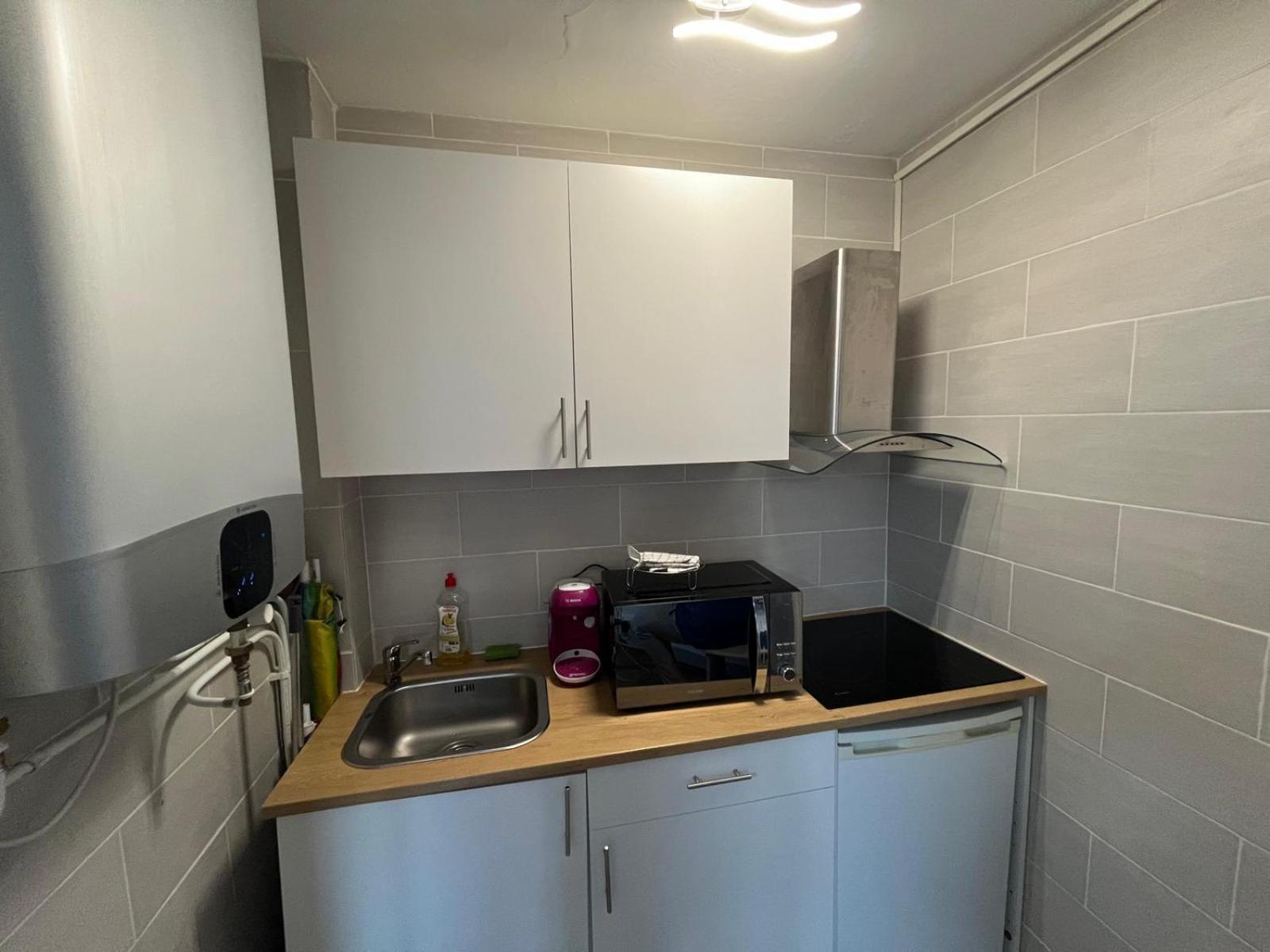 A 2 Pas Gare St-charles Apartment